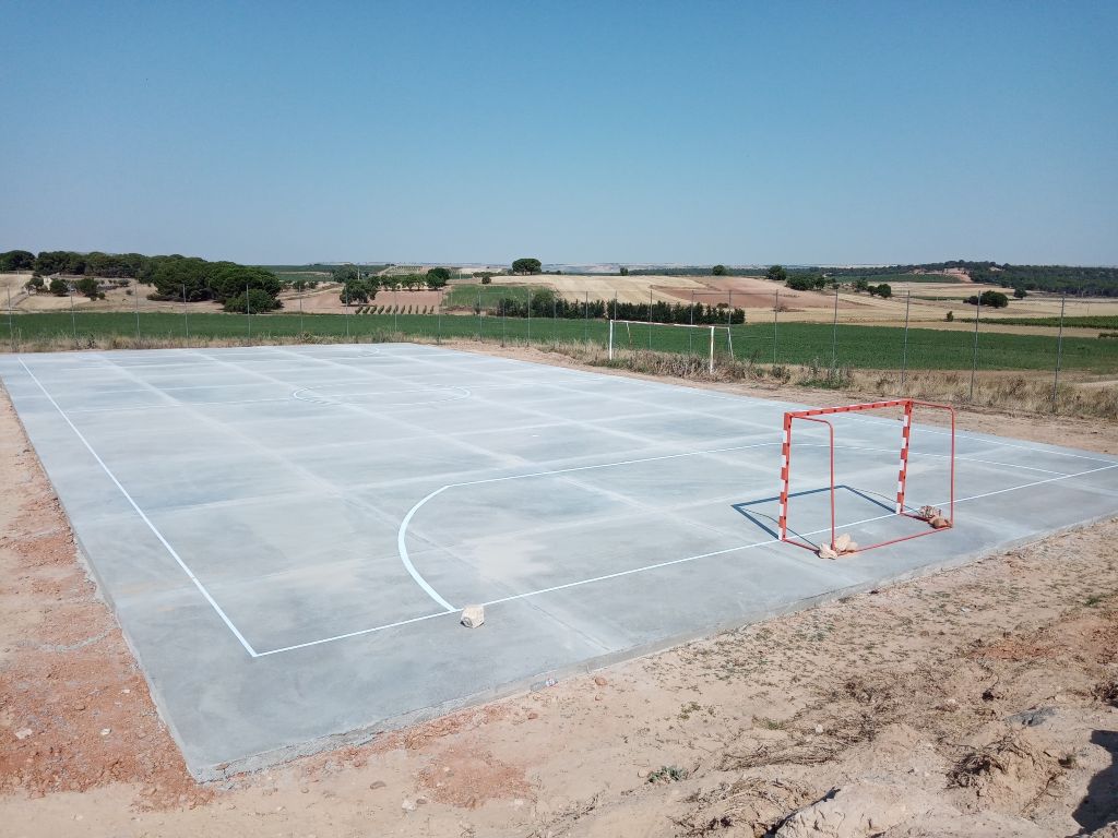 Construcción de pista de fútbol sala en Valdezate (Burgos)